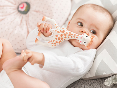 sophie la girafe lifestyle